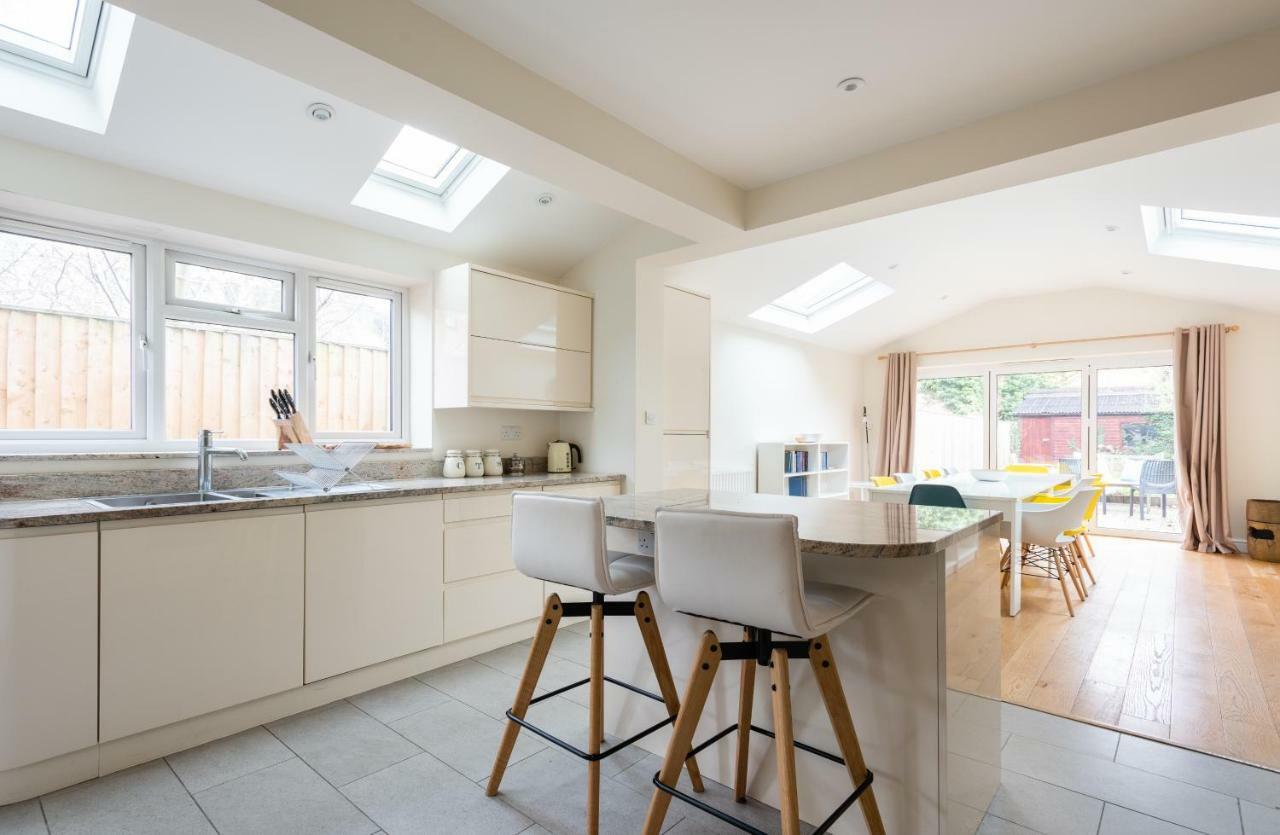 The Canary Way - Contemporary 4Bdr Home With Parking オックスフォード エクステリア 写真