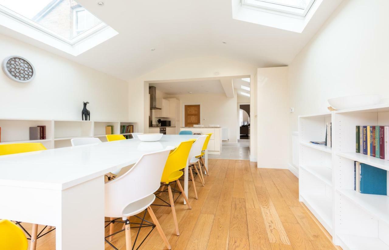 The Canary Way - Contemporary 4Bdr Home With Parking オックスフォード エクステリア 写真