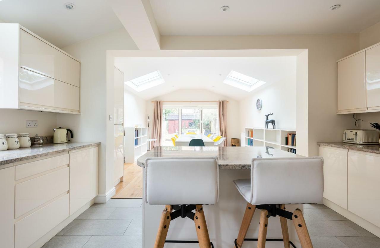 The Canary Way - Contemporary 4Bdr Home With Parking オックスフォード エクステリア 写真